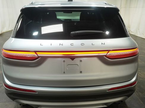 Used 2022 Lincoln Corsair AWD w/ Equipment Group 101A image 5