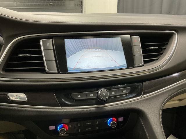 Used 2019 Buick Enclave Essence FWD image 26