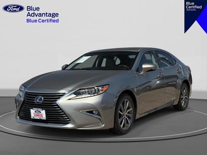 Used 2018 Lexus ES 300h w/ Luxury Package