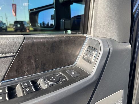 Used 2023 Ford F250 Lariat w/ Lariat Ultimate Package image 12