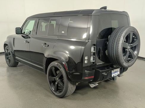 Used 2022 Land Rover Defender 110 V8 AWD/4WD image 6