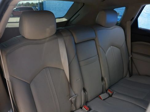 Used 2011 Cadillac SRX Luxury FWD image 25