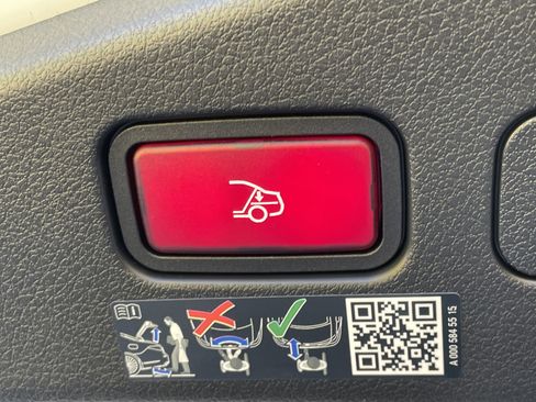 New 2026 Mercedes-Benz CLE 53 AMG 4MATIC Cabriolet image 19