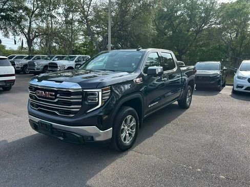 Used 2025 GMC Sierra 1500 SLT AWD/4WD image 1