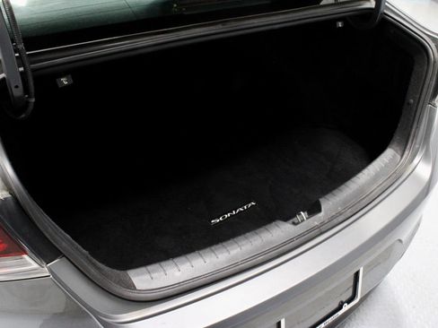 Used 2019 Hyundai Sonata SE FWD image 12