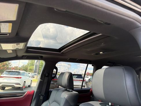 Used 2021 Lexus LX 570 4WD w/ Inspiration Series #2 image 13