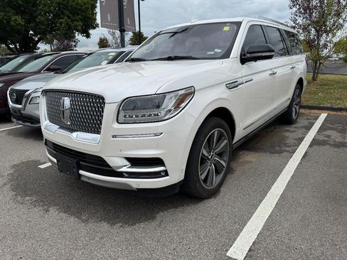 Used 2019 Lincoln Navigator L Reserve AWD/4WD image 3