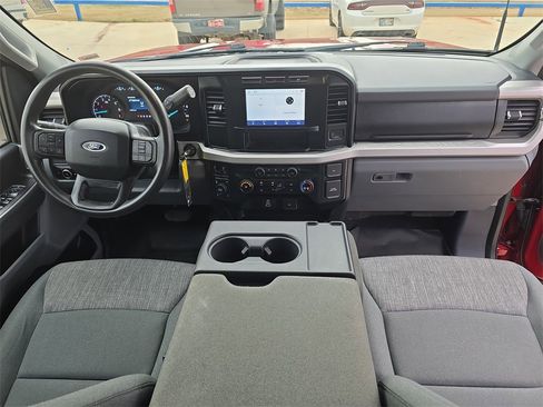 Used 2024 Ford F250 XLT w/ Camper Package image 9
