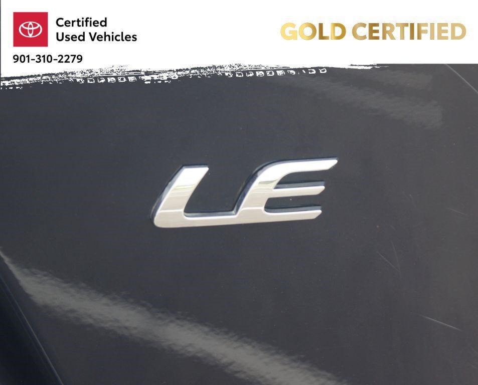 Used 2025 Toyota Corolla LE FWD image 16
