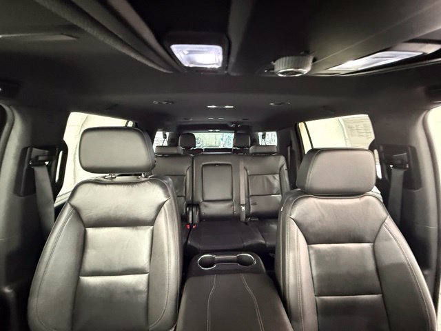 Used 2025 Chevrolet Suburban Z71 AWD/4WD image 35