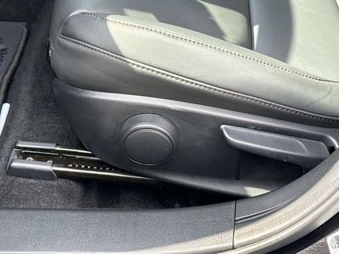 Certified 2025 MAZDA MAZDA3 s image 23