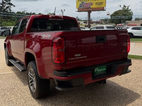 Certified 2022 Chevrolet Colorado W/T w/ Custom Special Edition AWD/4WD image 6