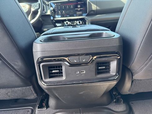 Used 2024 GMC Sierra 1500 AT4 w/ Technology Package image 11