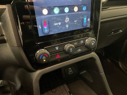 Used 2024 Ford Ranger XLT w/ Trailer Tow Package image 8