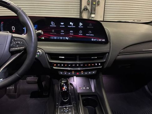 Certified 2025 Cadillac CT5 V Blackwing w/ Super Cruise 1 Package RWD image 18