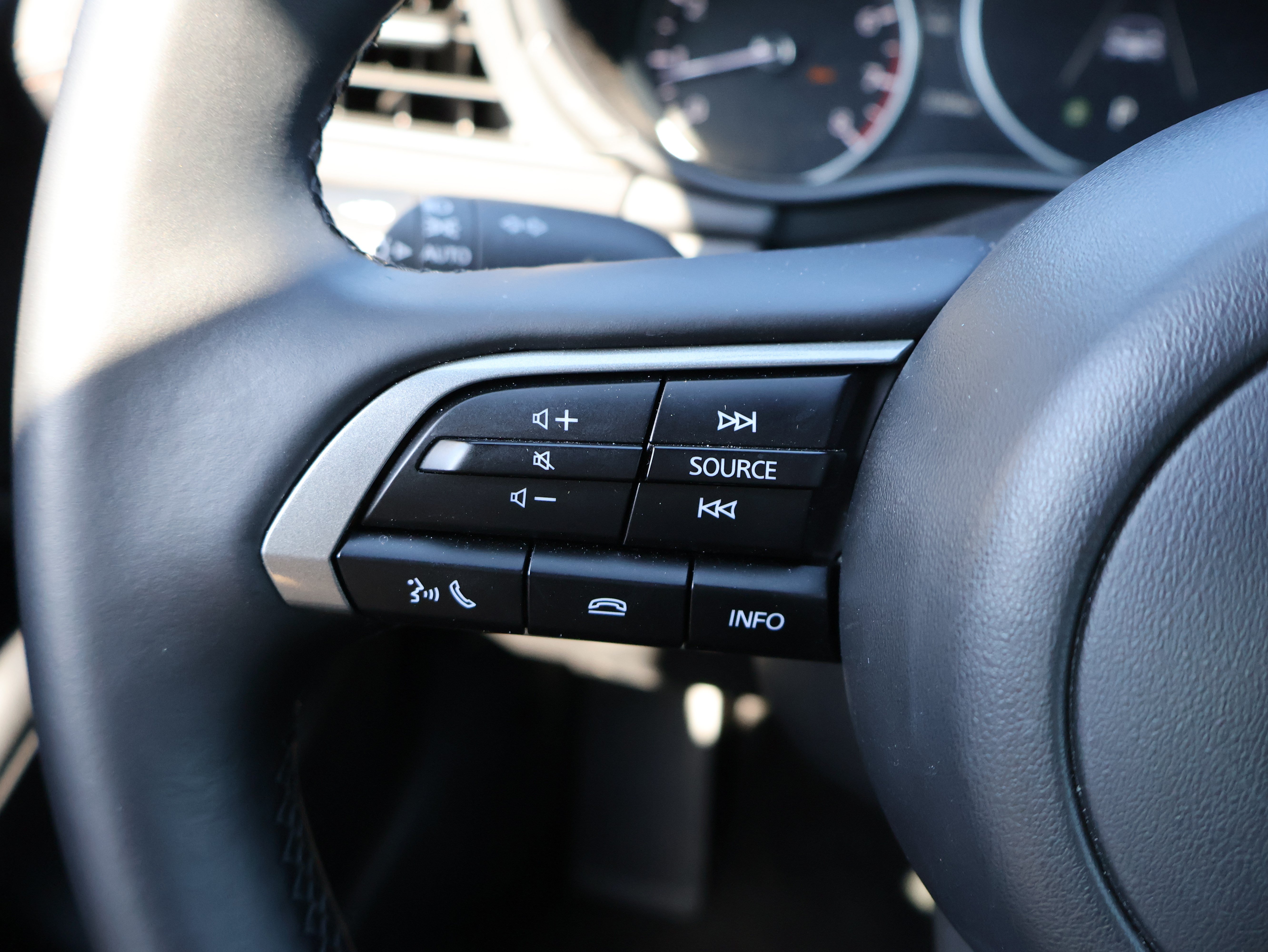 Certified 2026 MAZDA MAZDA3 s Sport FWD image 26
