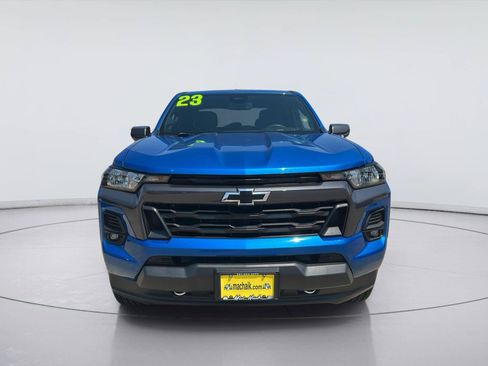 Used 2023 Chevrolet Colorado LT w/ LT Convenience Package II AWD/4WD image 2