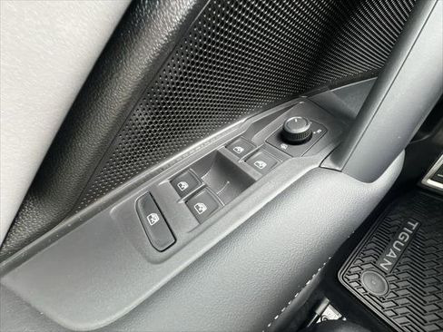 New 2026 Volkswagen Tiguan SE R-Line AWD/4WD image 13