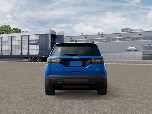 New 2026 Jeep Cherokee Overland image 7