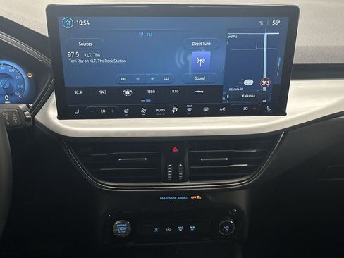 Used 2025 Ford Escape Platinum image 34