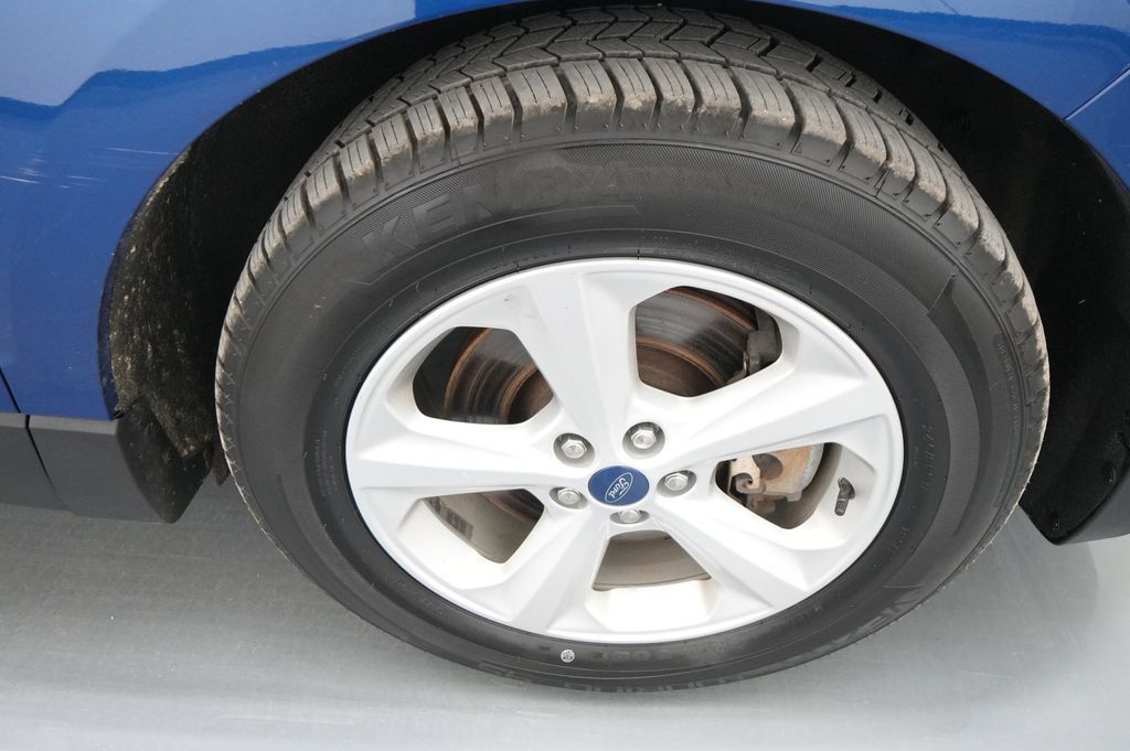 Used 2020 Ford Edge SE AWD/4WD image 10