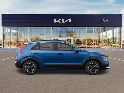New 2026 Kia Niro Wind FWD image 7