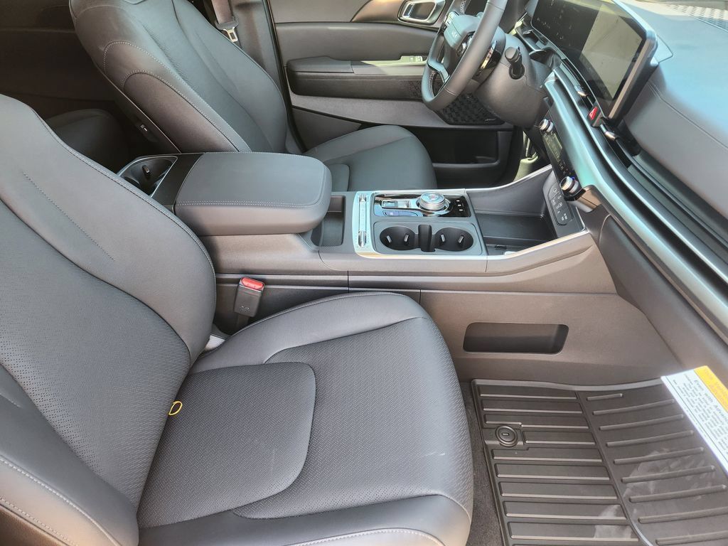 New 2027 Kia Carnival SX Prestige FWD image 13