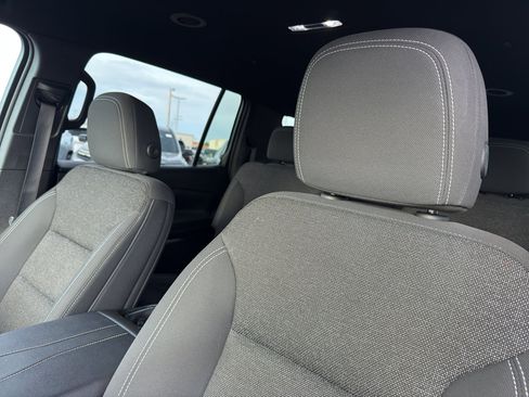 Certified 2024 Chevrolet Traverse LT image 28