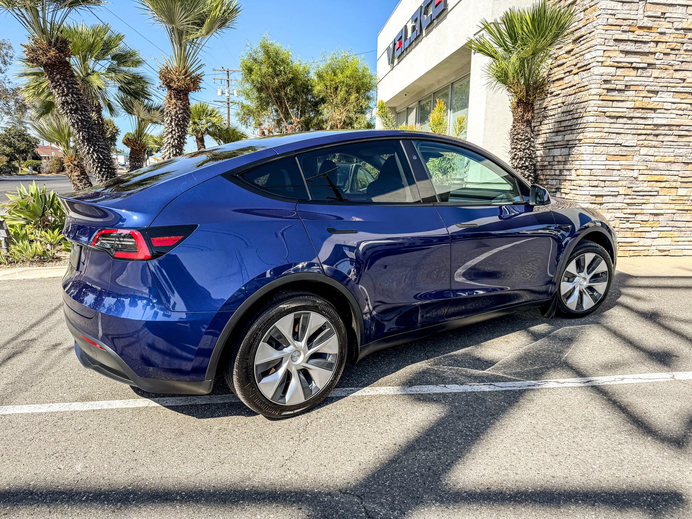 Used 2023 Tesla Model Y Long Range AWD/4WD image 8