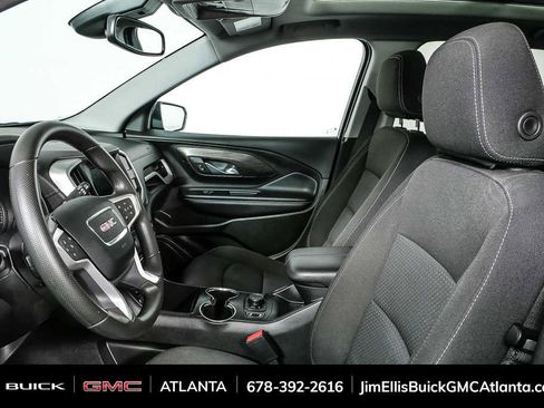 Used 2024 GMC Terrain SLE w/ Driver Convenience Package FWD image 5