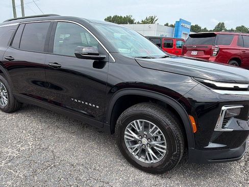 New 2026 Chevrolet Traverse LT FWD image 6