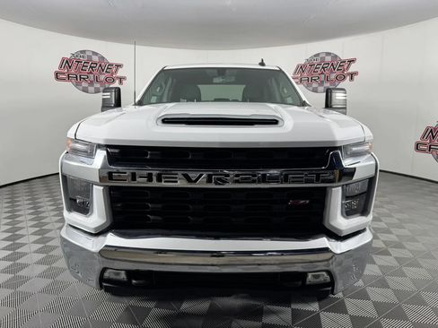 Used 2023 Chevrolet Silverado 2500 LT w/ Convenience Package AWD/4WD image 2