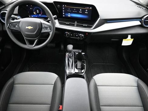 New 2026 Chevrolet Trax LT FWD image 19