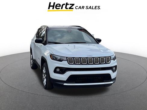 Used 2025 Jeep Compass Limited image 1