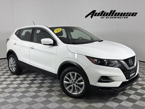 Used 2021 Nissan Rogue Sport S image 1