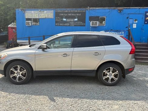 Used 2012 Volvo XC60 T6 image 2