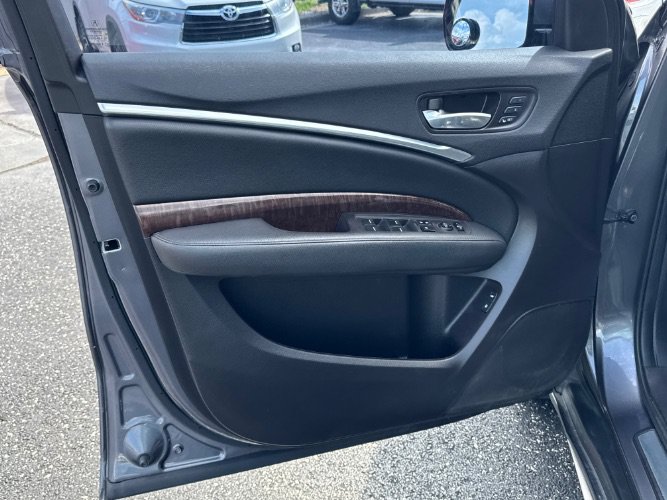 Used 2017 Acura MDX FWD image 15