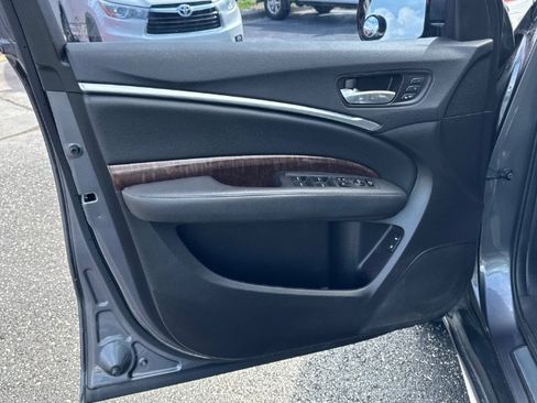 Used 2017 Acura MDX FWD image 15