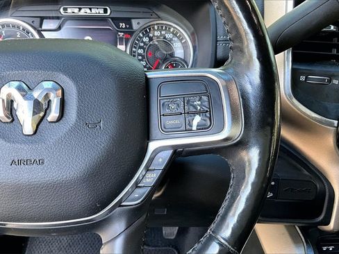 Used 2019 RAM 2500 Laramie w/ Black Appearance Package image 11