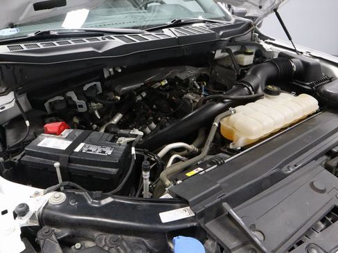 Certified 2022 Ford F150 XLT w/ XTR Package image 15