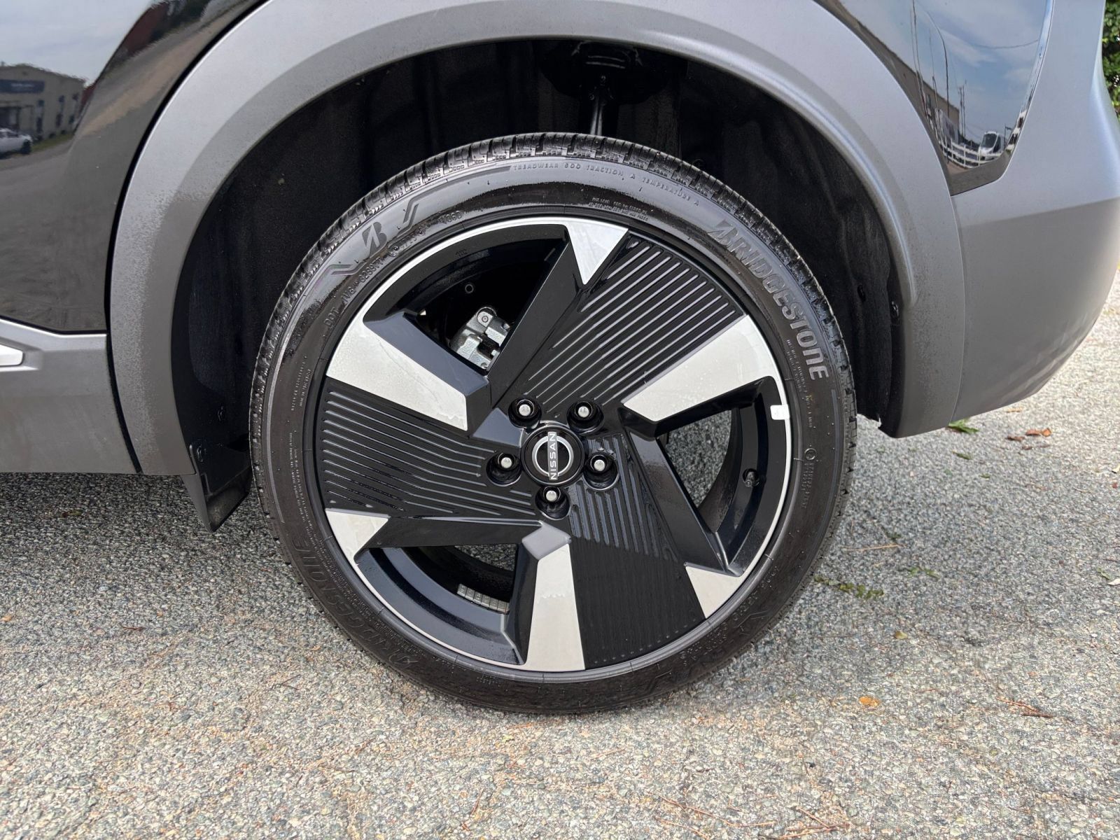 Used 2026 Nissan Kicks SR AWD/4WD image 28