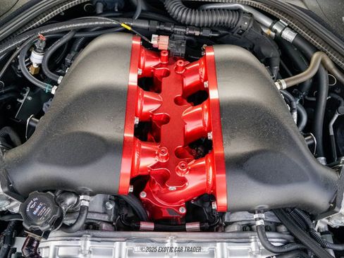 Used 2014 Nissan GT-R Premium w/ Premium Interior Package image 21