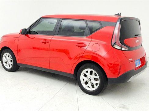 Used 2023 Kia Soul S image 4