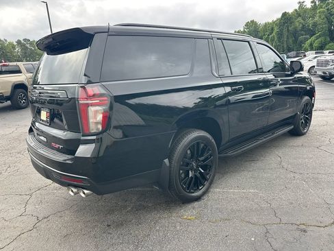 Used 2023 Chevrolet Suburban RST w/ Sport Performance Package AWD/4WD image 6