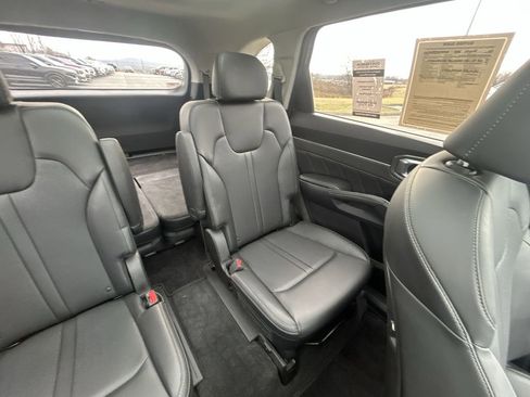 Used 2023 Kia Sorento SX image 15