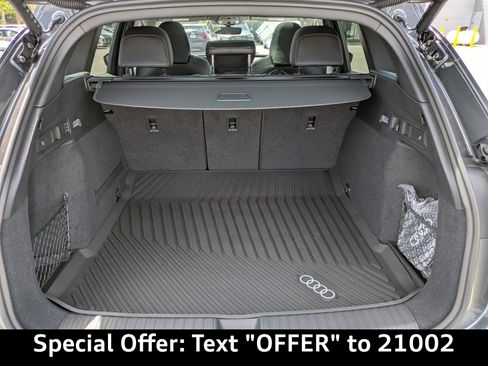 New 2025 Audi SQ6 e-tron Premium Plus image 13