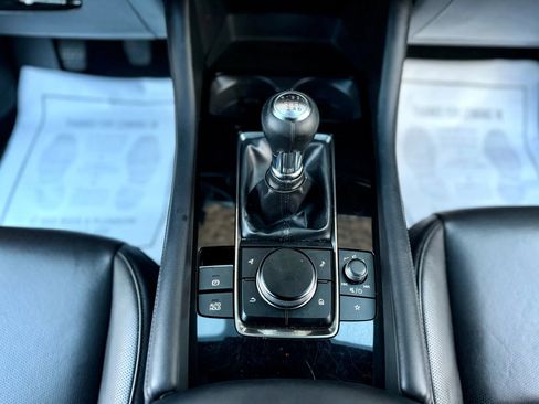 Used 2025 MAZDA MAZDA3 2.5 S Hatchback w/ Premium Pkg image 15