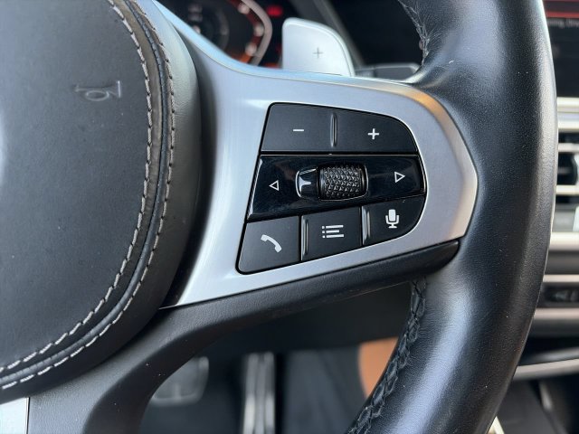 Used 2022 BMW X5 M50i AWD/4WD image 22
