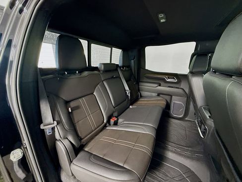 Used 2023 Chevrolet Silverado 1500 High Country w/ Technology Package image 28