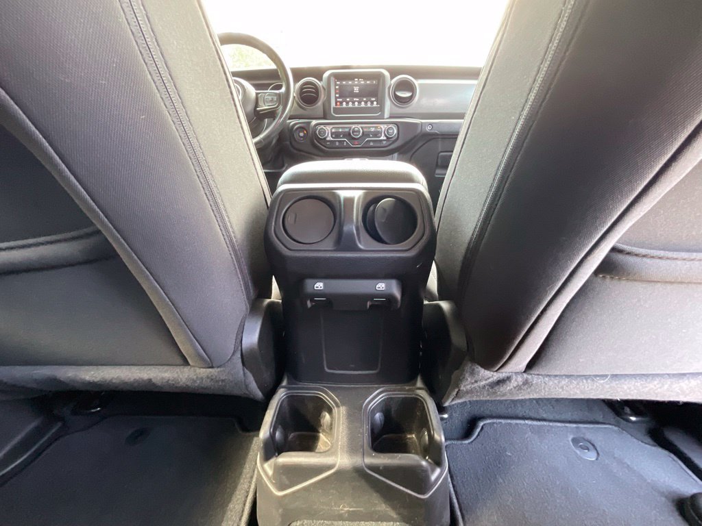 Used 2022 Jeep Gladiator Sport AWD/4WD image 25